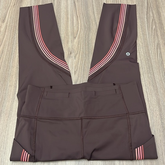 Lululemon Speed Limit Crop 23" In Cherry Cola Size 10 - Picture 2 of 6